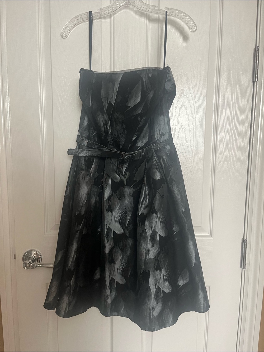 Holiday Elegant Black Patterned Evening Dress with Belt